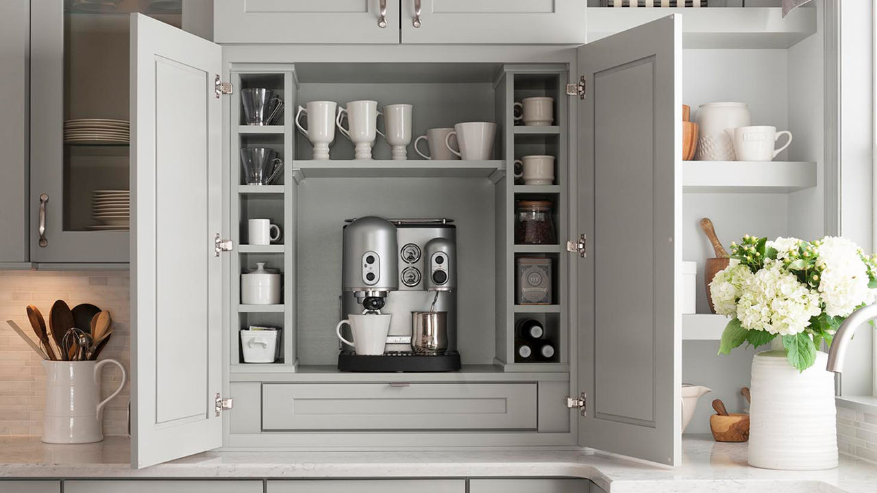 A_HD_42MYS_COFFEBAR_DTL_ON_14-16x9.jpg