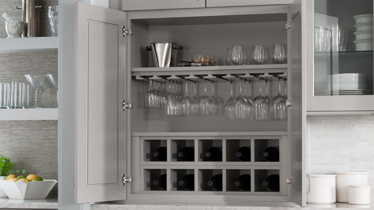 V_HD_28MYS_SingleVanity_19-16x9.jpg